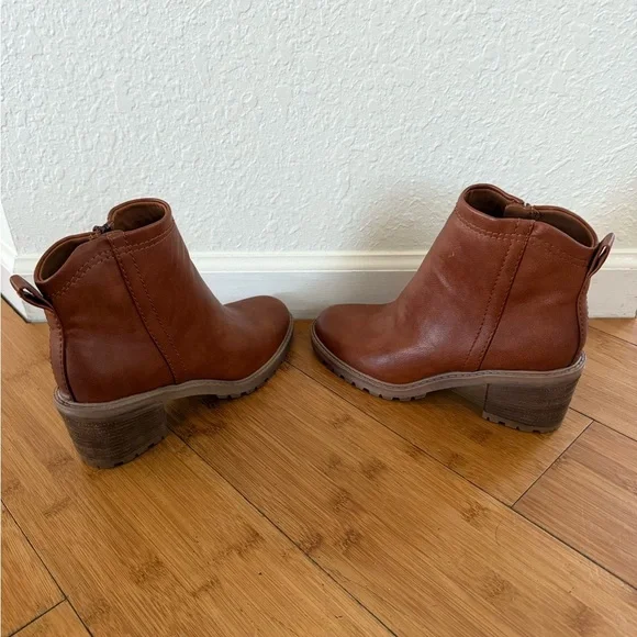 Zodiac Leather Brown Greyson Heeled Boots Size 8M Holiday Career Workwear Boho - Picture 3 of 8